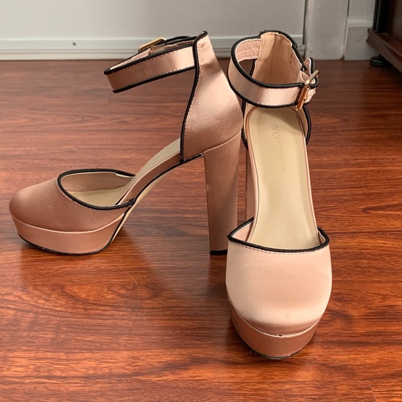 Shoe Dazzle Shoes - Jonelle Mauve Platform Buckle Shoes